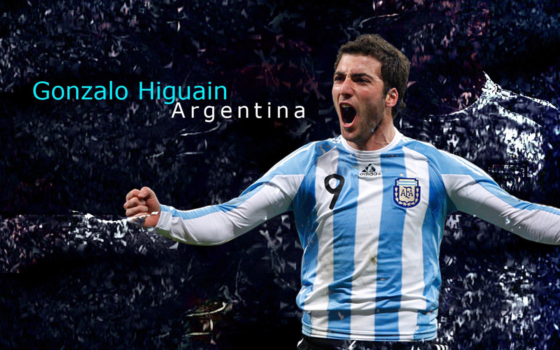 五大联赛是否推行以中场站位弹性应对不同对手策略，五大联赛场地大小