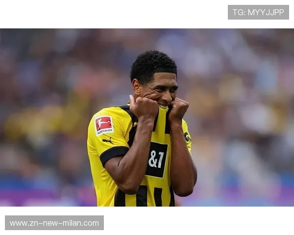 贝林厄姆护球能力强势体现，让英格兰中场推进更沉稳